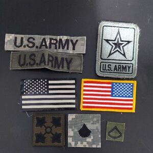 Assortment of military patches invS358